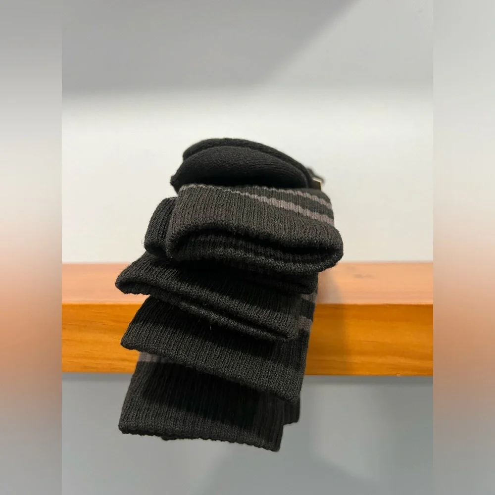 3 BOMBAS NEW Black Unisex Crew Style Socks SIZE MEDIUM Mens 6-9 Womens 8-10.5